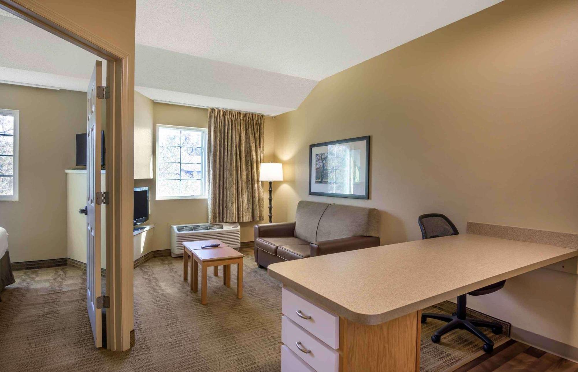 Extended Stay America Select Suites - Charleston - Airport Север Чарлстон Экстерьер фото