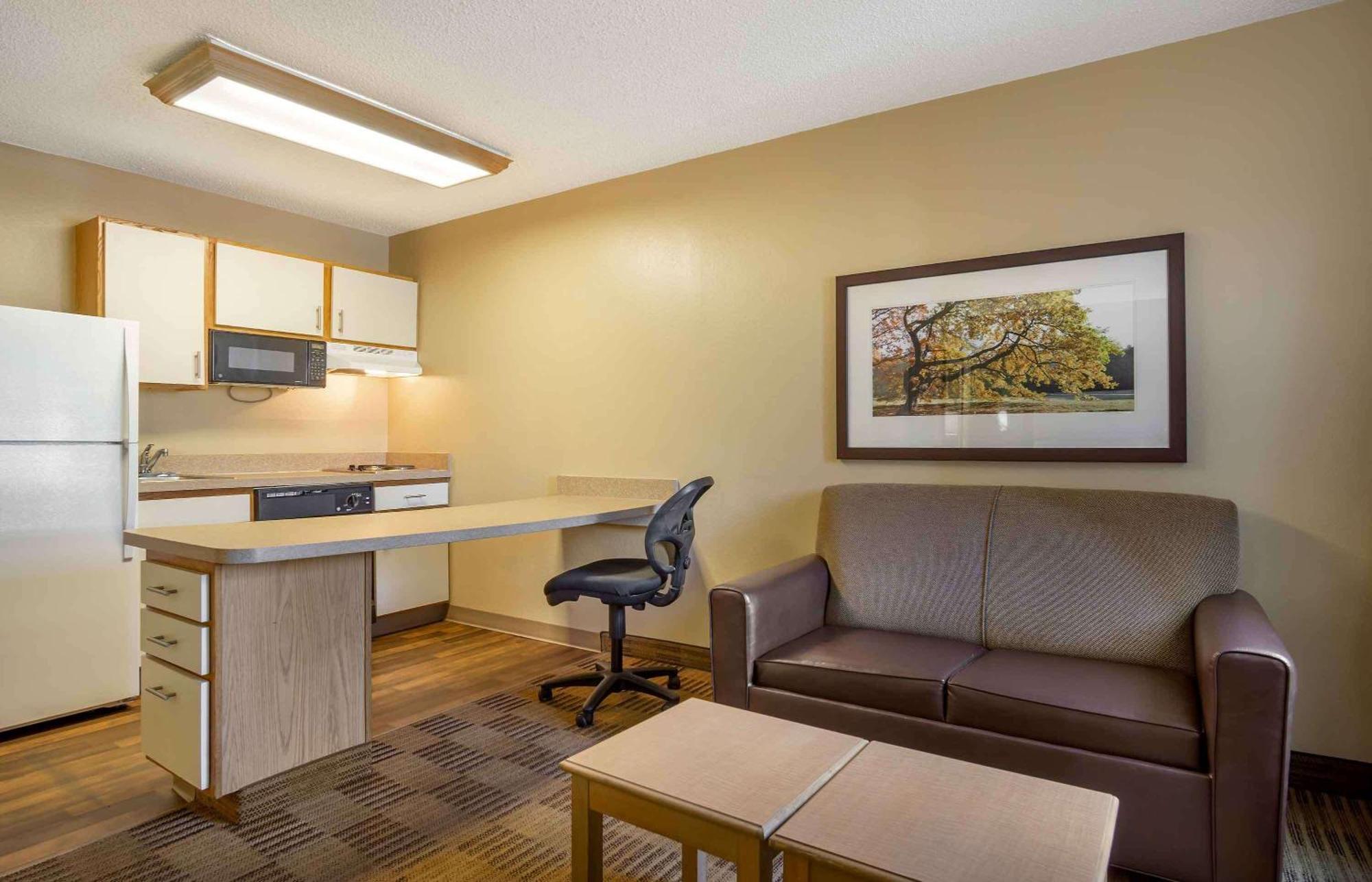 Extended Stay America Select Suites - Charleston - Airport Север Чарлстон Экстерьер фото